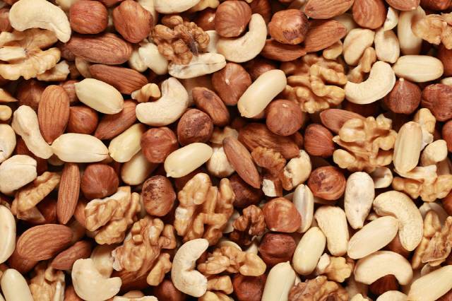 당뇨 환자는 하루에 한 줌(28g) 정도의 견과류를 먹는 것이 좋다./사진=클립아트코리아