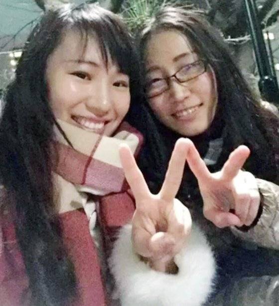 류신(왼쪽)과 쟝거(오른쪽). 류신은 천스펑과 동거하다 결별 후 쟝거의 집에 임시로 머물던 중이었다. [웨이보 캡처]