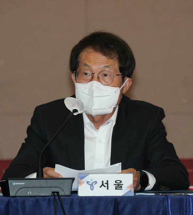 [세종=뉴시스] 조희연 전국시도교육감협의회장(서울교육감)이 지난 24일 충북 그랜드플라자 청주 호텔에서 제87회 총회에서 발언하고 있다. (사진=교육감협 제공) 2022.11.30. photo@newsis.com *재판매 및 DB 금지