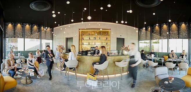 아울렛시티 메칭엔 내 신규 오픈한 프리미엄 샴페인 바 볼리치네