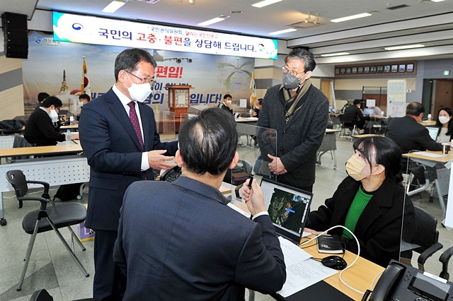 군위군이 권익위와 함께 달리는 '국민신문고' 행사를 성황리에 마쳤다./사진제공=경북 군위군