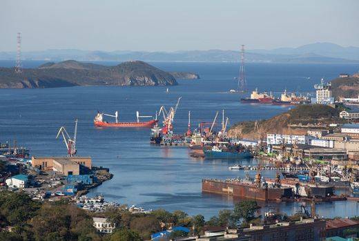 러시아 블라디보스톡 항구