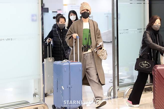 BTS 제이홉 '하트로 인사'[★영상]