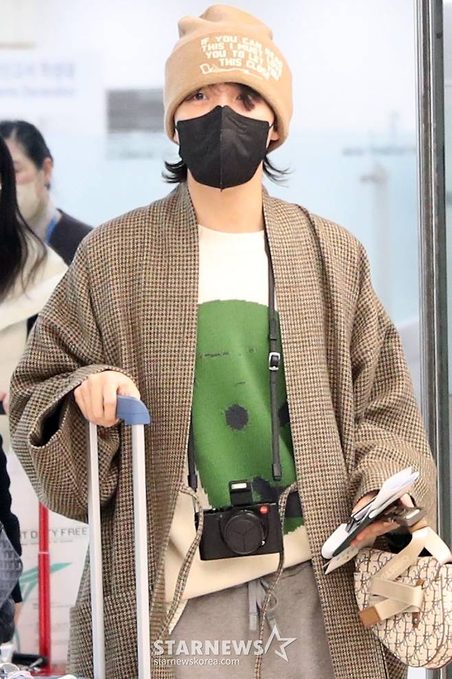 BTS 제이홉 '나 홀로 입국'[★포토]