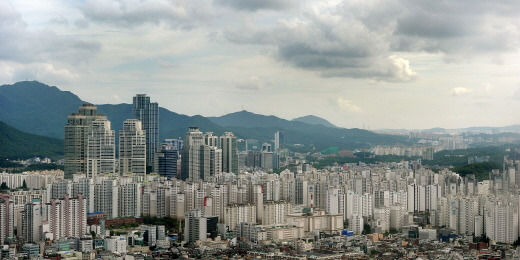 국토교통부가 재건축 안전진단 개선방안을 마련해 이달 초에 발표할 예정이다. /사진=뉴스1