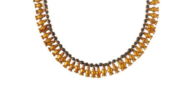 꽃 모양 펜던트가 달린 목걸이 | 신왕국시대(기원전 1539~1077년 무렵), 이집트, 금·파이앙스. [사진 제공 · ENA파트너스]