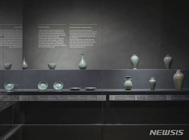 [서울=뉴시스] 고려청자의 아름다운 색깔과 다양한 기형. (사진=국립중앙박물관 제공) 2022.11.22. photo@newsis.com *재판매 및 DB 금지