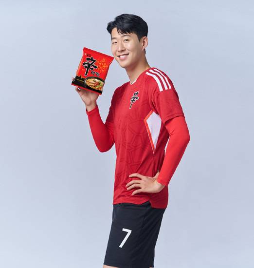 광고모델로서 손흥민의 파워는 압도적이다. 농심,CU, 메가커피, 유한양행, 경남제약, 아디다스가 대표적인 예다. /농심 제공