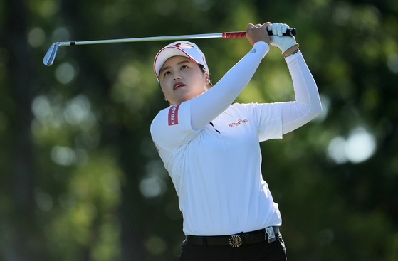 Choi Hye-jin hits her tee shot on the third hole during the final round of the Walmart NW Arkansas Championship Presented by P&G at Pinnacle Country Club on Sep. 25 in Rogers, Arkansas. [AFP/YONHAP]