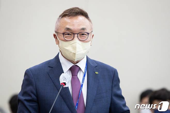 황주호 한국수력원자력 사장이 7일 서울 여의도 국회에서 열린 과학기술정보방송통신위원회의 원자력안전위원회, 한국원자력안전기술원, 한국원자력통제기술원, 한국원자력안전재단, 한국수력원자력(주)에 대한 국정감사에서 인사말 및 업무 보고를 하고 있다. /사진=뉴스1