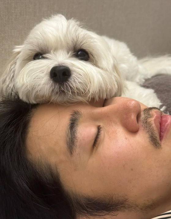 가수 겸 배우 윤계상 /사진=인스타그램