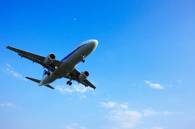 9일 한국소비자원은 항공권 판매 글로벌 OTA 8개 업체의 거래조건을 조사한 결과 이용 약관에 소비자에게 불리한 조항이 포함되어 있다고 밝혔다./사진=이미지투데이