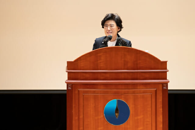 최연혜 한국가스공사 사장이 12일 대구본사에서 열린 취임식에서 취임사를 하고 있다.