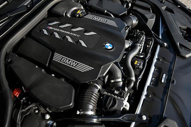 BMW M850i xDrive 쿠페