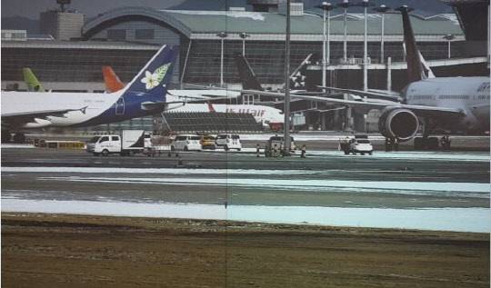 19일 오전 9시4 5분께 인천공항 1터미널에서 라오항공 항공기와 에어프레미아 항공기가 부딪치는 사고가 발생했다.<인천국제공항공사 제공>