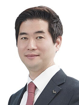 윤새봄 ㈜웅진 대표이사 사장