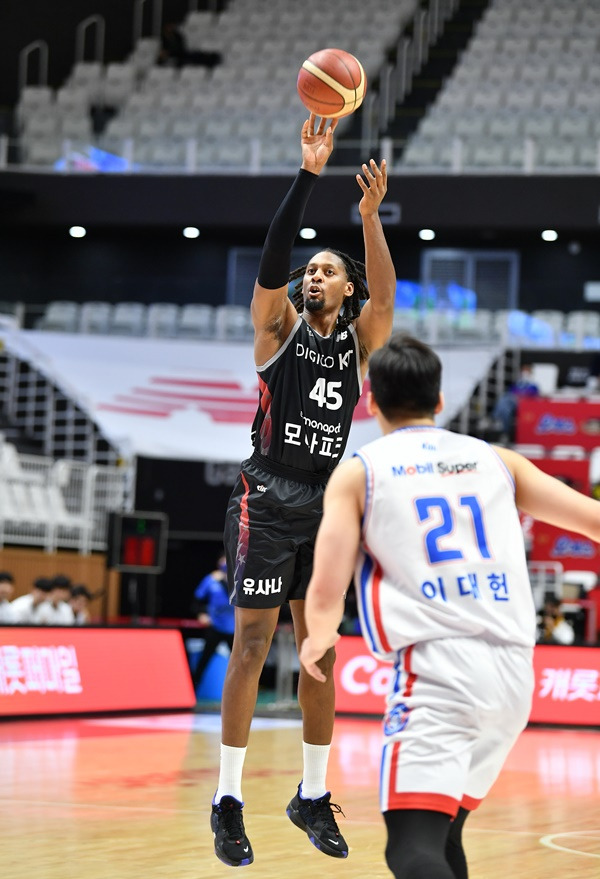 KT 재로드 존스(45번) / 사진=KBL 제공