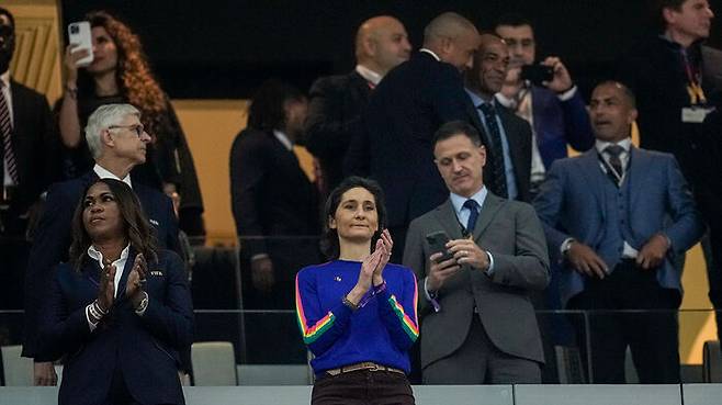 월드컵 경기를 보고 있는 아멜리 우데아 카스테라 프랑스 스포츠부 장관 (사진=AP, 연합뉴스)