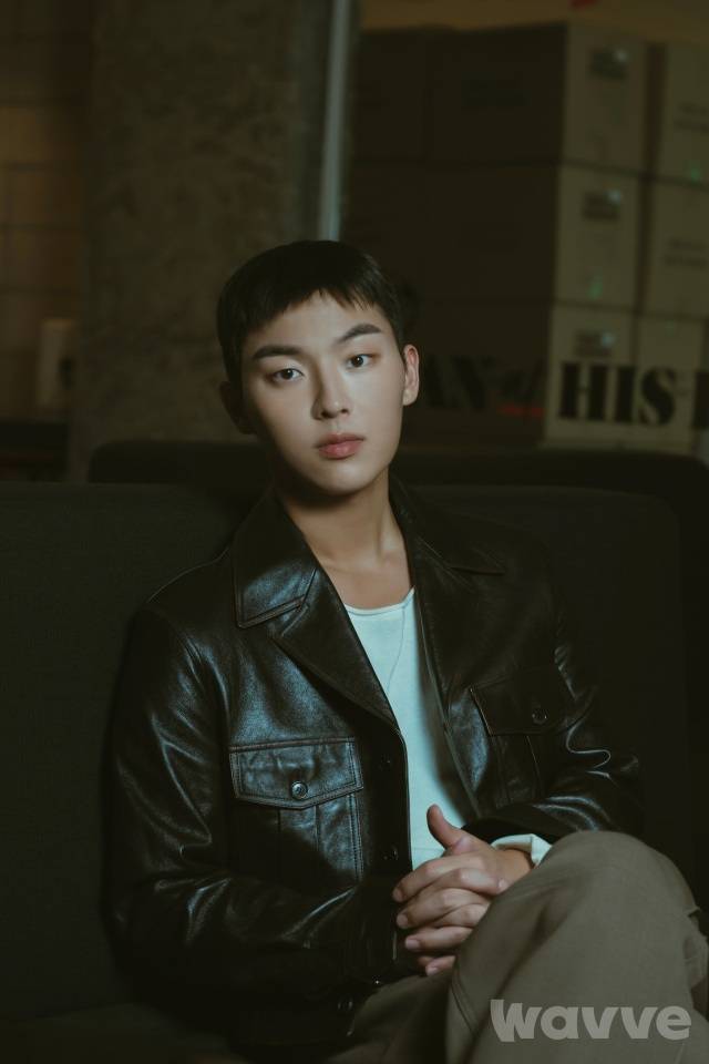 배우 최현욱이 <더팩트>와 만나 웨이브 오리지널 '약한영웅' 인터뷰를 진행했다. /웨이브 제공