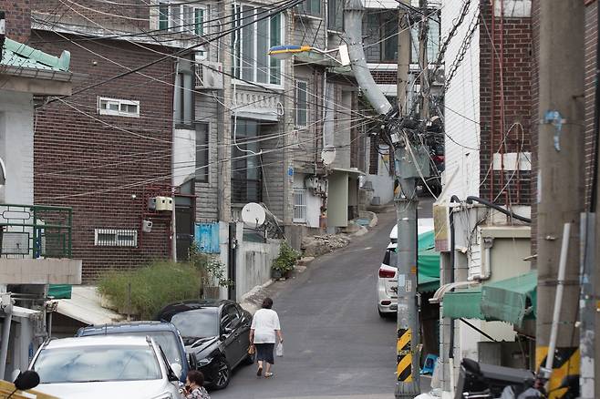 8월 24일 서울의 한 빌라촌 모습. /조선DB