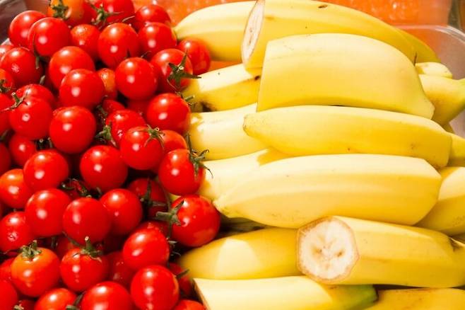 칼륨이 많은 음식은 바나나, 아보카도, 토마토, 당근, 콩류, 고구마, 감자, 시금치 등이다. [사진= 게티이미지뱅크]