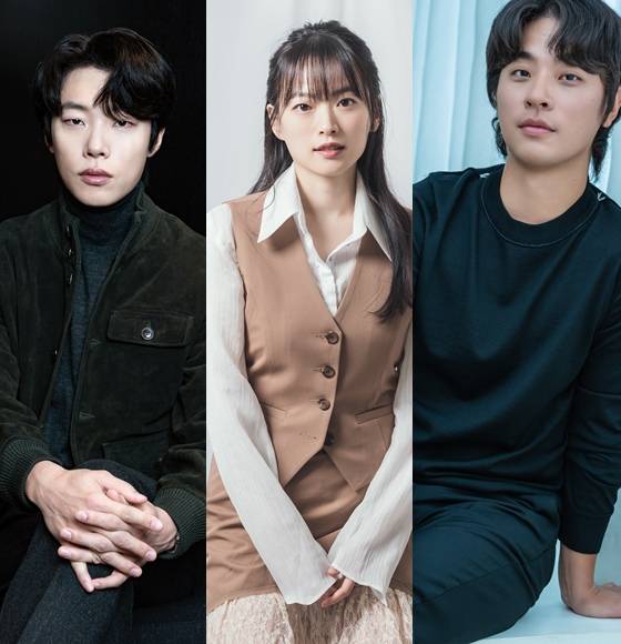 류준열과 천우희, 박정민 등이 호흡을 맞춘 '머니게임'이 12월23일  6개월 촬영을 끝마쳤다.