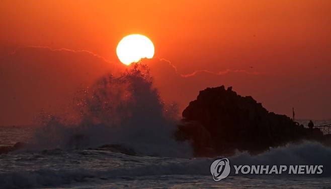 해야 솟아라 [연합뉴스 자료사진]