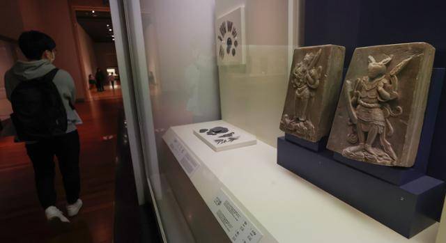 국립중앙박물관에 전시된 '십이지 토끼상'. 연합뉴스