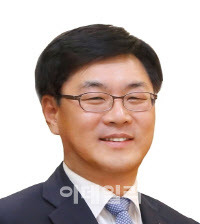 HDC현대산업개발 부사장으로 승진한 김회언 대표이사.