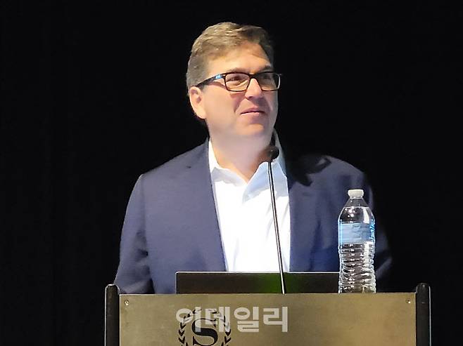 제이슨 퍼먼 전 백악관 경제자문위원장(하버드대 교수)이 지난 6일(현지시간) 미국 루이지애나주 뉴올리언스에서 열린 전미경제학회(AEA) 연례총회 2023에서 발언하고 있다. (사진=김정남 특파원)