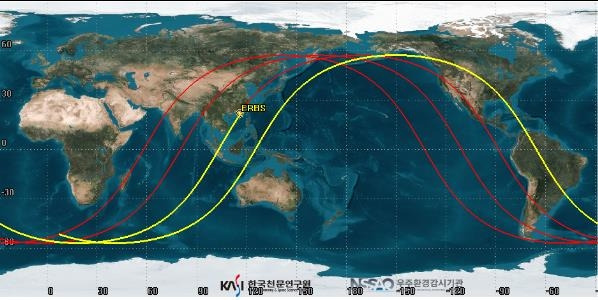 미국 지구관측위성 ERBS(Earth Radiation Budget Satellite)의 추락 예상 범위 (2023년 1월 9일 12시 47분 (KST) ± 4시간) 노란색: 예측 시간 전 4시간, 붉은색: 예측 시간 후 4시간 [ 과기정통부 제공. 재판매 및 DB 금지]