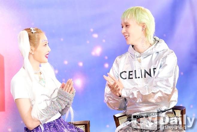 현아 던 재결합설