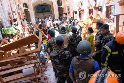 '부활절 테러'로 참혹하게 파괴된 스리랑카 가톨릭교회 내부 [EPA 연합뉴스 자료사진. 재판매 및 DB 금지]