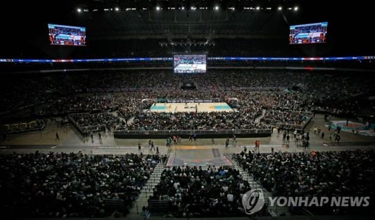 관중으로 가득 찬 알라모돔
[게티이미지/AFP=연합뉴스]