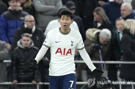 아쉬워하는 손흥민 [AP=연합뉴스]