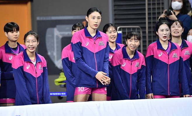 [서울=뉴시스]김연경과 흥국생명. 2023.01.08. (사진=한국배구연맹 제공) *재판매 및 DB 금지