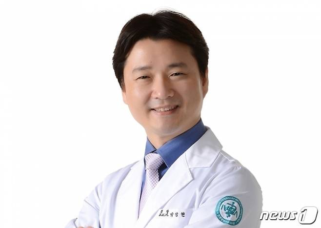 제15대 인천시수의사회 회장에 당선된 박정현 수의사(인천수의사회 제공) /뉴스1