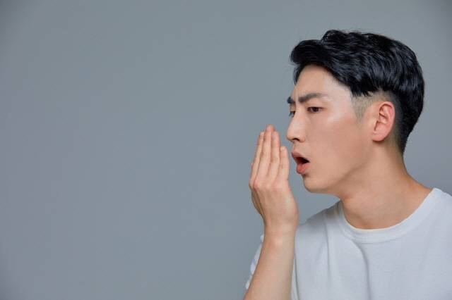 달콤한 음식을 먹지 않았는데도 입에서 단내가 난다면 당뇨를 의심해야 한다.  / 게티이미지뱅크