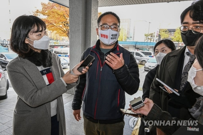 윤택근 민주노총 수석부위원장 (가운데. 사진=연합뉴스)