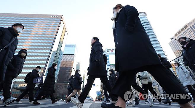 출근하는 시민들 [연합뉴스 자료사진]