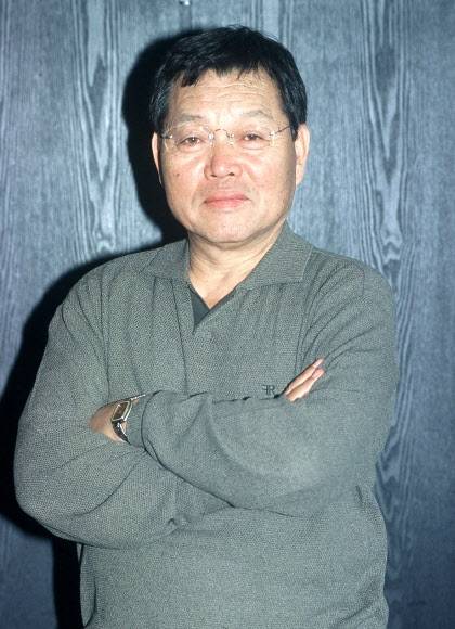 광고 카피만 들어도 누구나 알 수 있는 1980∼1990년대 TV 광고를 수백 편 만든 ‘한국 CF의 신화’, ‘광고계의 산증인’ 윤석태(尹錫泰) CF 감독(전 세종문화 대표)이 전날 서울 자택에서 숙환으로 세상을 떠났다고 유족이 19일 전했다. 향년 84. 연합뉴스 자료사진