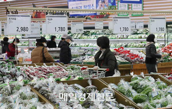 Korea’s producer prices fall for second straight month in November [Photo by Park Hyung-ki]