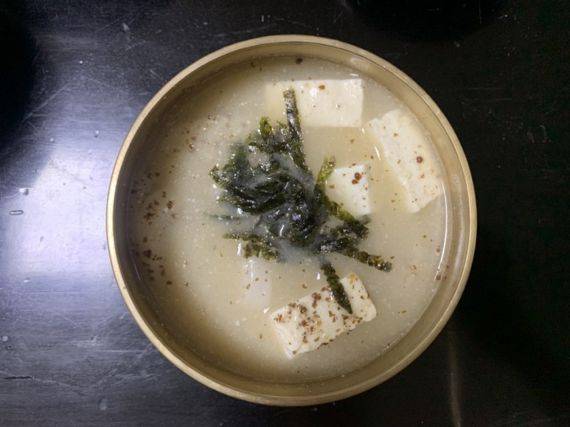 채수로 국물을 내고 들깨와 떡, 두부 등을 넣은 들깨 떡국/ 사진= 조민주씨 제공