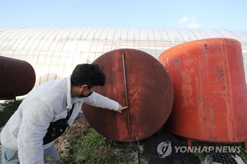 비닐하우스 난방연료 점검 [연합뉴스 자료]