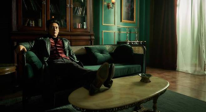 ‘유령’ 속 배우 설경구. CJ ENM