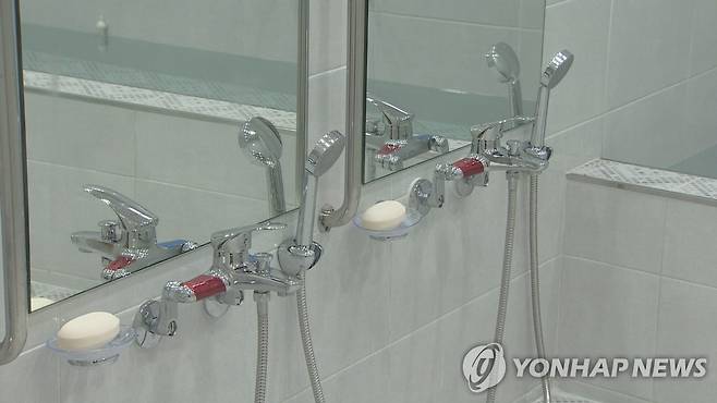 샤워장 [연합뉴스TV 제공]