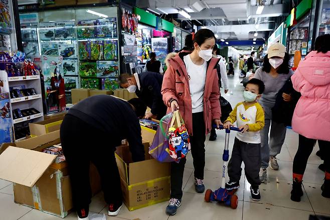 중국 베이징 한 쇼핑몰의 모습./로이터 연합뉴스