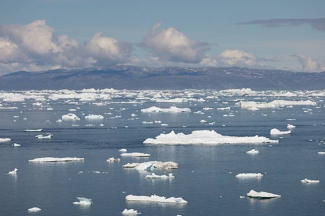 지구 온난화로 녹은 그린란드 빙하. 게티이미지뱅크