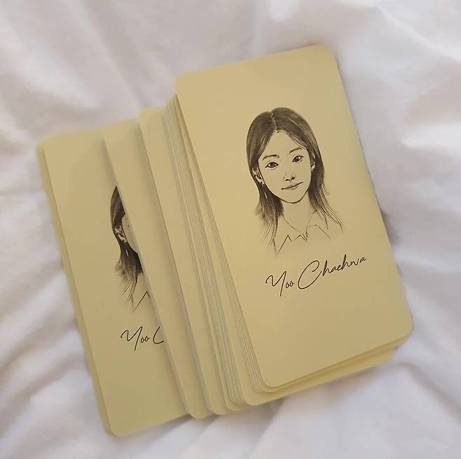 채화의 회사 동료들이 채화를 기억하기 위해 만든 엽서. 유가족 제공