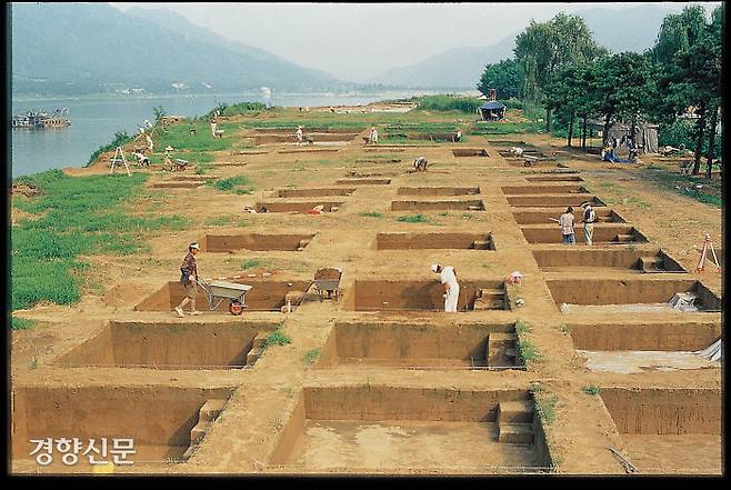 경기 하남 미사리 선사유적. 이곳에서는 신석기 유적과 함께 조기 청동기 유적도 확인되었다.|숭실대 기독교박물관 제공